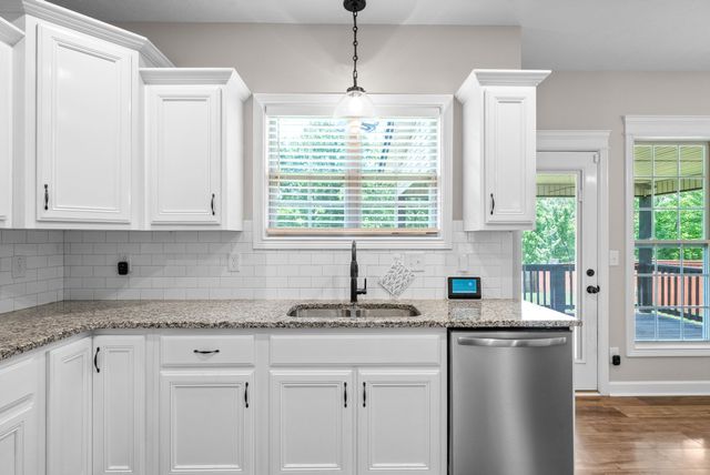 1697 Ellie Piper Cir, Clarksville, TN 37043