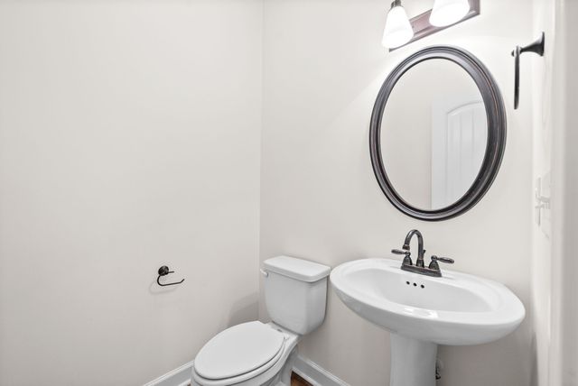 1697 Ellie Piper Cir, Clarksville, TN 37043