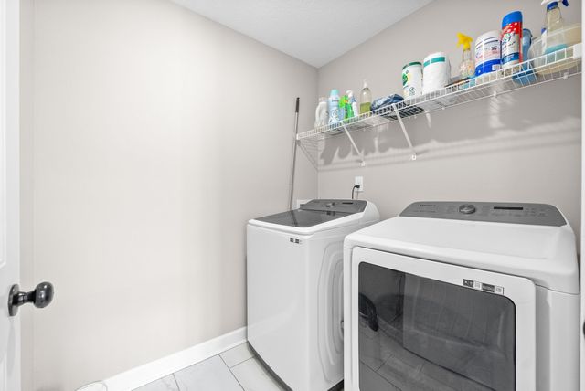1697 Ellie Piper Cir, Clarksville, TN 37043