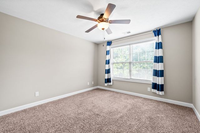 1697 Ellie Piper Cir, Clarksville, TN 37043