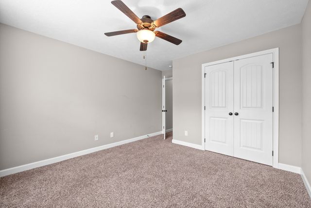 1697 Ellie Piper Cir, Clarksville, TN 37043