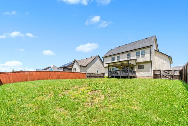 1697 Ellie Piper Cir, Clarksville, TN 37043
