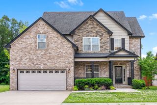 1697 Ellie Piper Cir, Clarksville, TN 37043