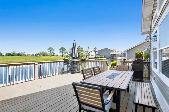 1110 Lionsgate Ln, Gulf Breeze, FL 32563