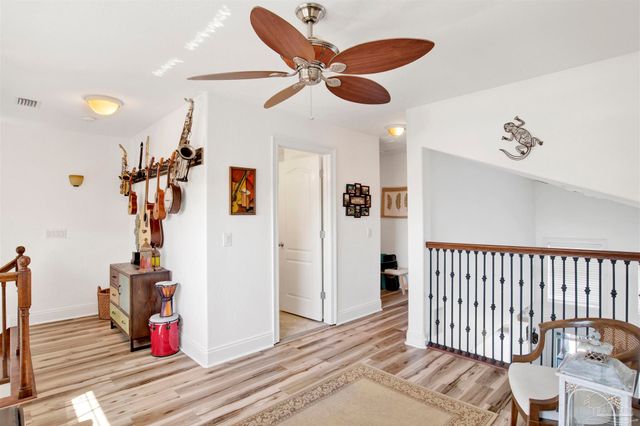 1110 Lionsgate Ln, Gulf Breeze, FL 32563