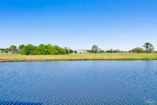 1110 Lionsgate Ln, Gulf Breeze, FL 32563