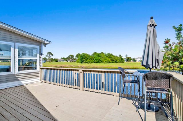 1110 Lionsgate Ln, Gulf Breeze, FL 32563