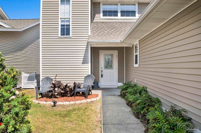 1110 Lionsgate Ln, Gulf Breeze, FL 32563