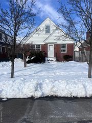 1132 Norbay Street, Franklin Square, NY 11010