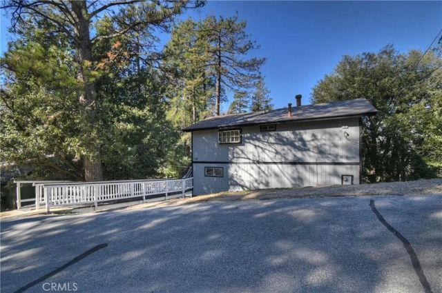 129 Zermat A, Crestline, CA 92325