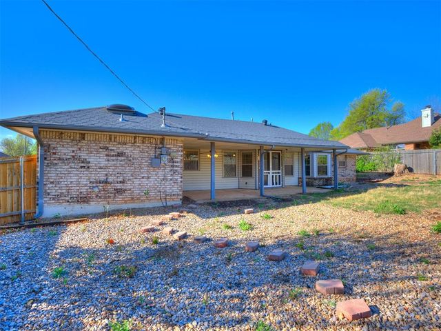 3201 Center Street, The Village, OK 73120