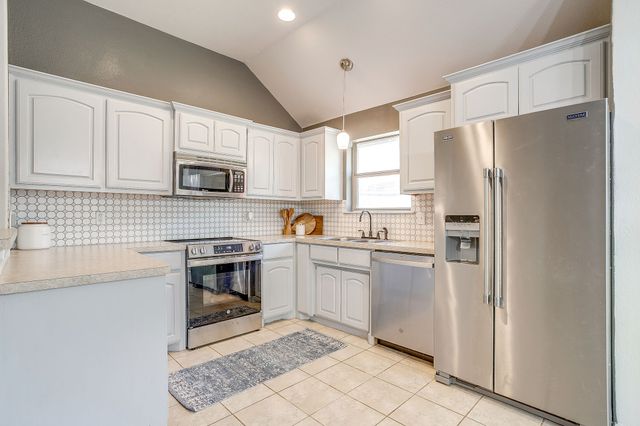 504 Westgate Drive, Aledo, TX 76008
