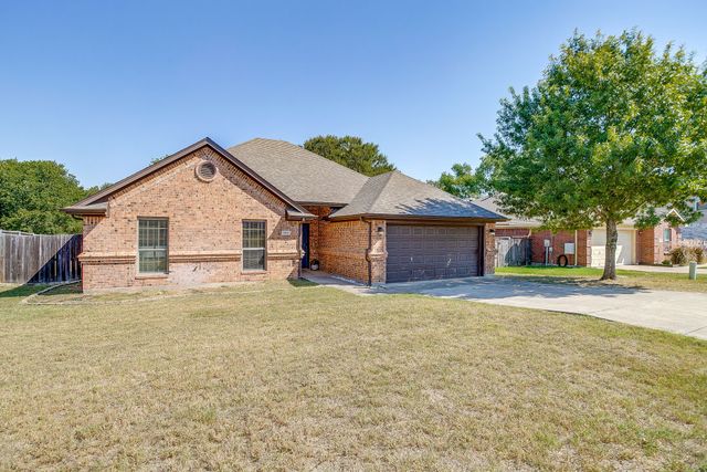 504 Westgate Drive, Aledo, TX 76008