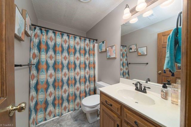 204 Linville Springs Road, Kernersville, NC 27284