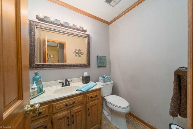 204 Linville Springs Road, Kernersville, NC 27284