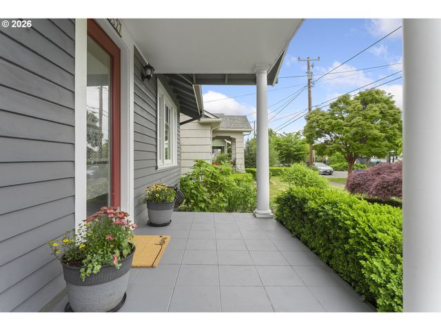 3527 Ne 71ST Ave, Portland, OR 97213