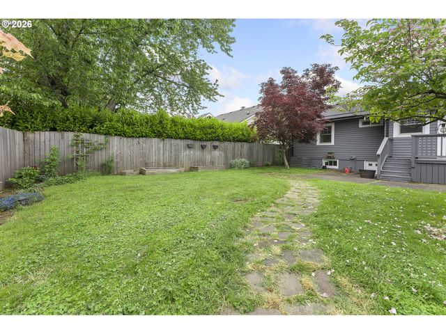 3527 Ne 71ST Ave, Portland, OR 97213