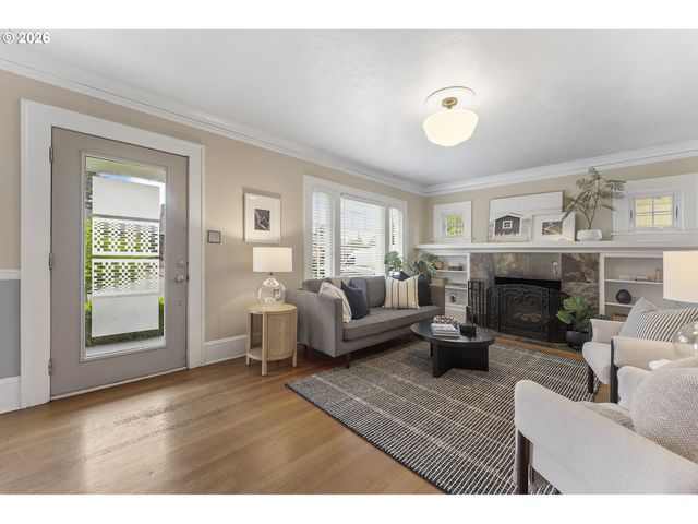 3527 Ne 71ST Ave, Portland, OR 97213