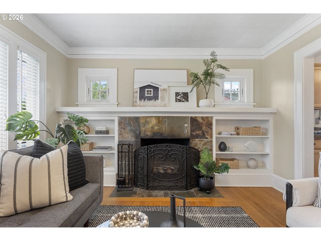 3527 Ne 71ST Ave, Portland, OR 97213