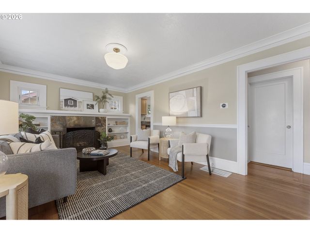 3527 Ne 71ST Ave, Portland, OR 97213