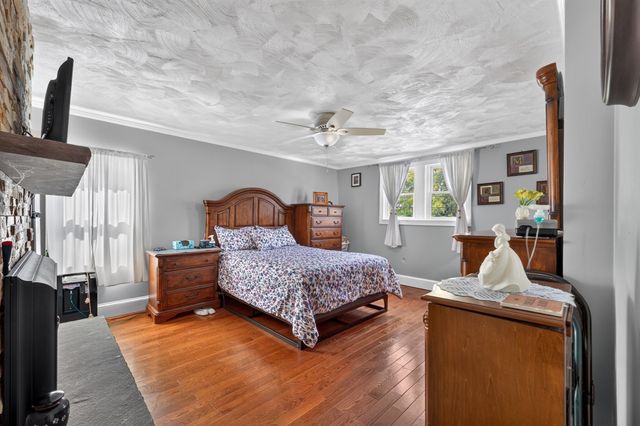 189 Washington St, Canton, MA 02021