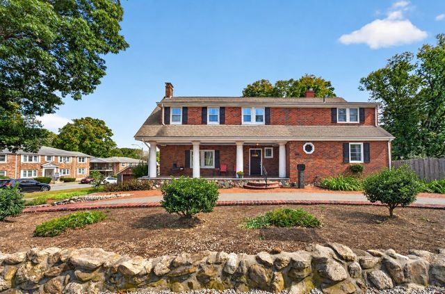 189 Washington St, Canton, MA 02021