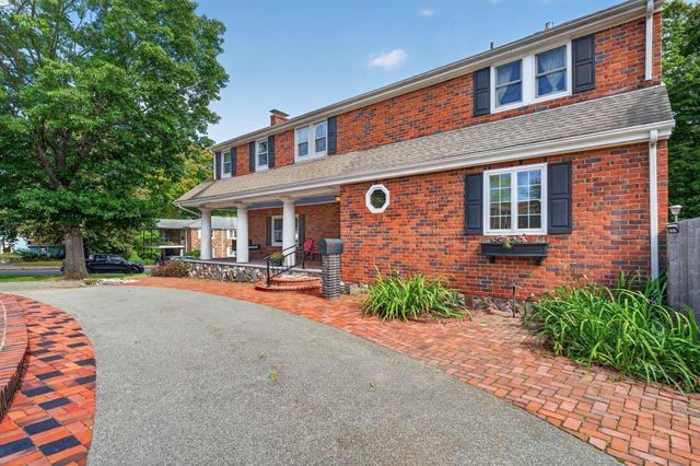 189 Washington St, Canton, MA 02021
