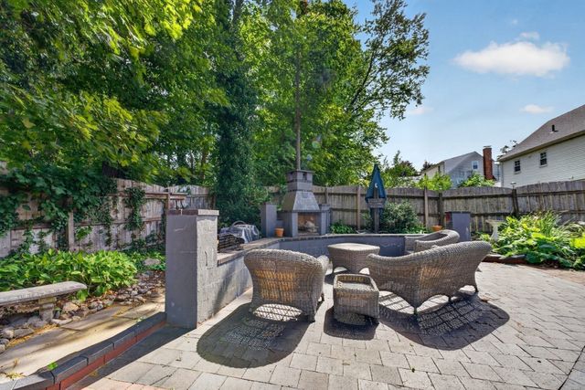 189 Washington St, Canton, MA 02021