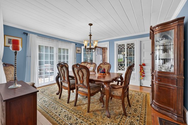 189 Washington St, Canton, MA 02021