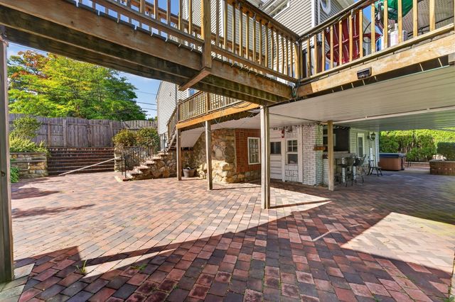 189 Washington St, Canton, MA 02021
