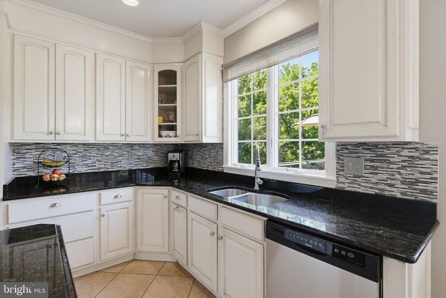 13109 FOX PATH LN, West Friendship, MD 21794
