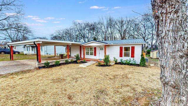 108 Decatur St, Shelbyville, TN 37160