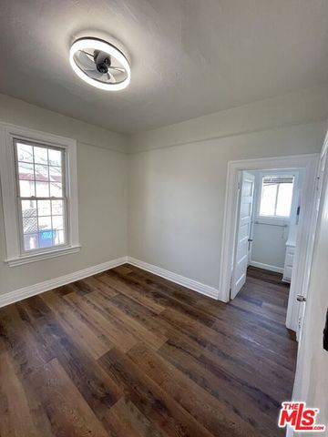 515 E 21st Street, Los Angeles, CA 90011