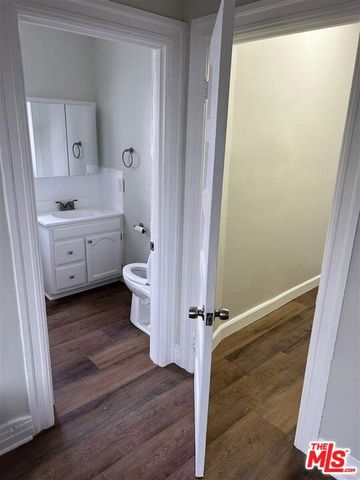 515 E 21st Street, Los Angeles, CA 90011