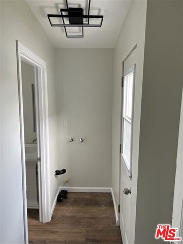 515 E 21st Street, Los Angeles, CA 90011