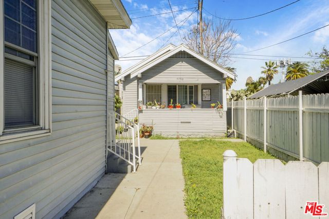 515 E 21st Street, Los Angeles, CA 90011