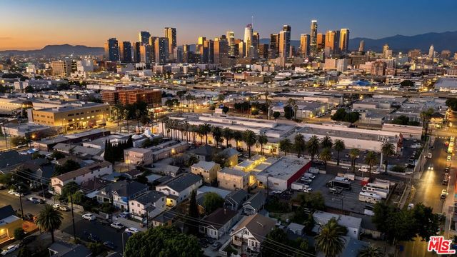 515 E 21st Street, Los Angeles, CA 90011