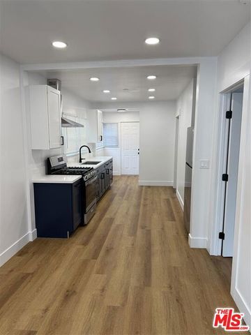 515 E 21st Street, Los Angeles, CA 90011