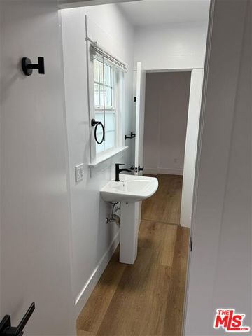 515 E 21st Street, Los Angeles, CA 90011