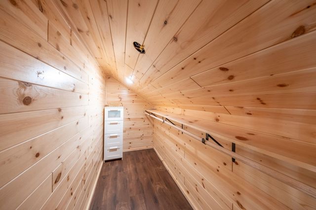 22820 Northland Drive, Paris, MI 49338