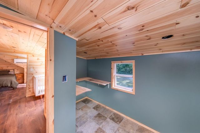 22820 Northland Drive, Paris, MI 49338