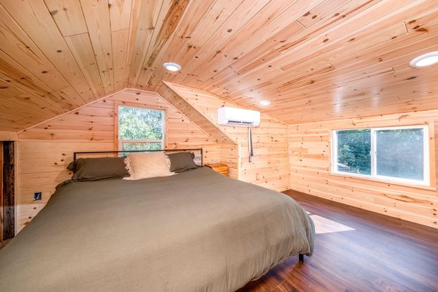 22820 Northland Drive, Paris, MI 49338