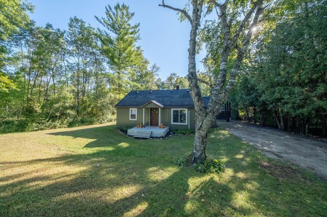 22820 Northland Drive, Paris, MI 49338