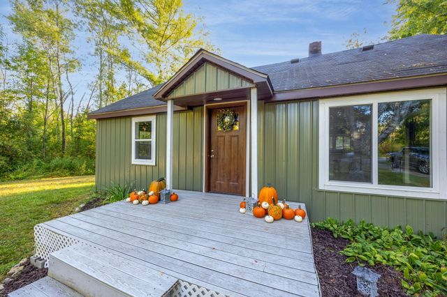 22820 Northland Drive, Paris, MI 49338