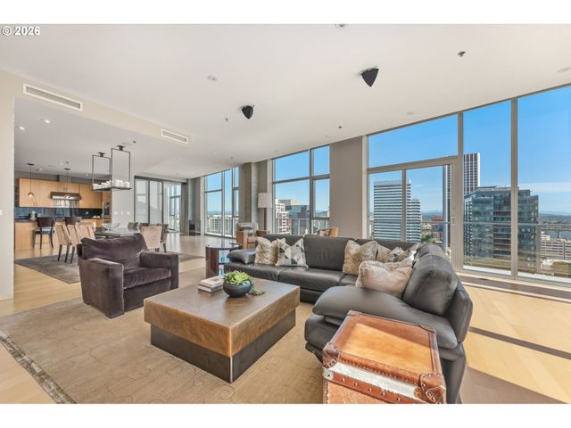 1221 Sw 10TH Ave 1803, Portland, OR 97205