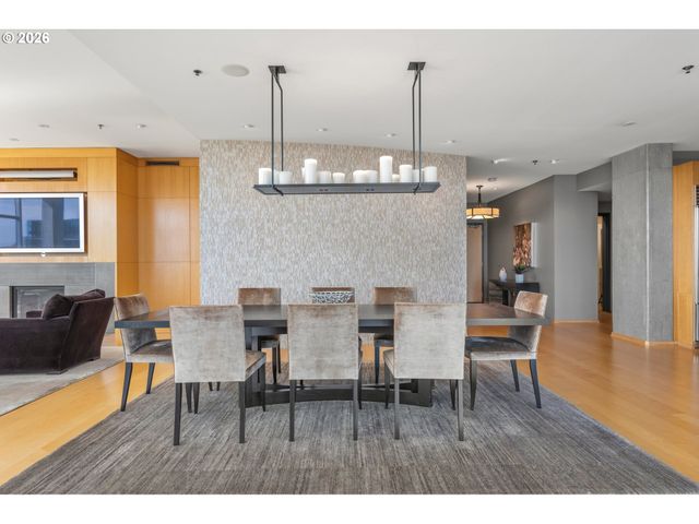 1221 Sw 10TH Ave 1803, Portland, OR 97205