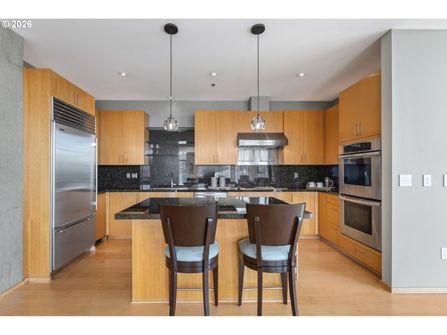 1221 Sw 10TH Ave 1803, Portland, OR 97205