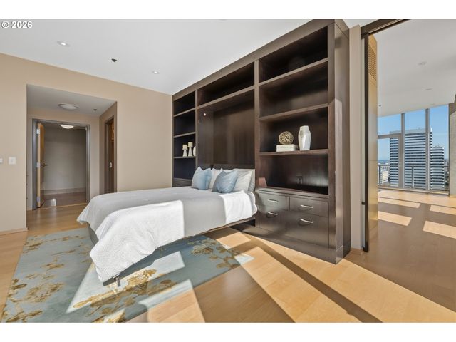 1221 Sw 10TH Ave 1803, Portland, OR 97205