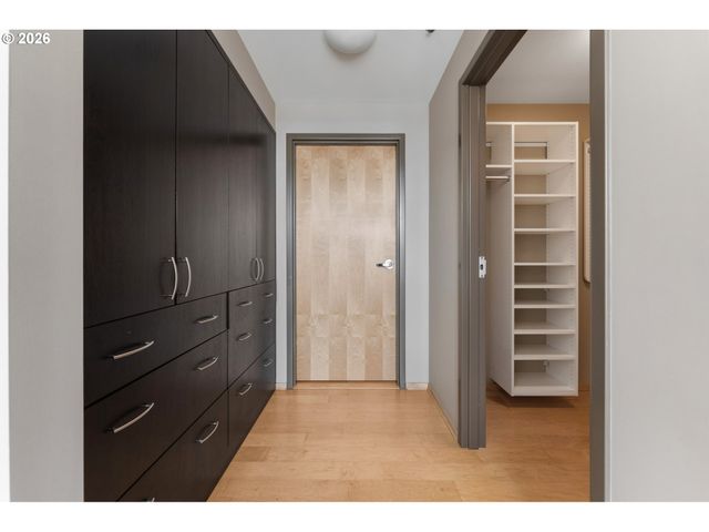 1221 Sw 10TH Ave 1803, Portland, OR 97205