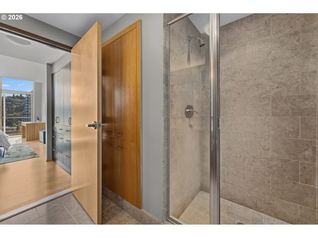 1221 Sw 10TH Ave 1803, Portland, OR 97205